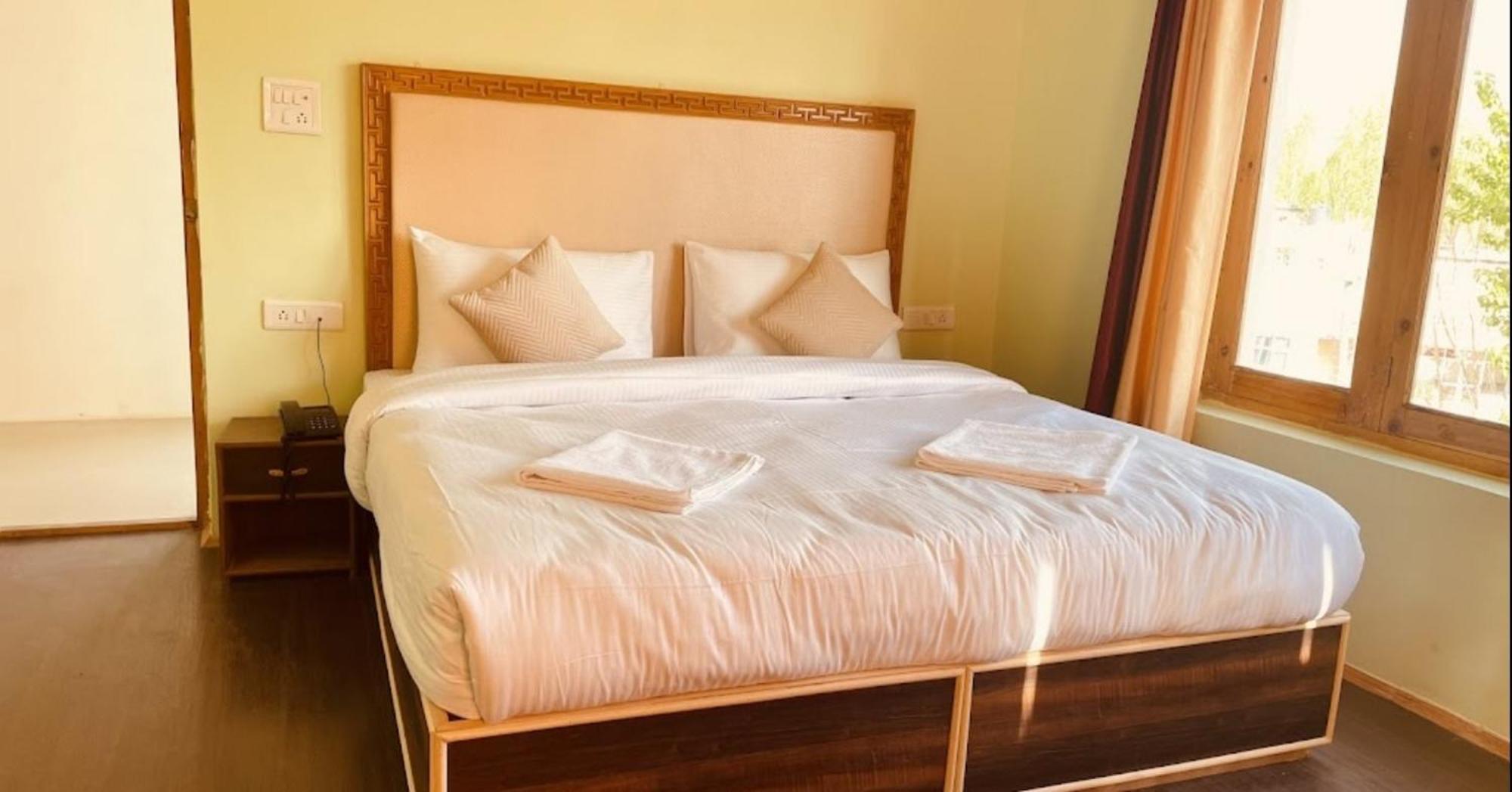 Tih Hotel Jorchung Leh Ngoại thất bức ảnh