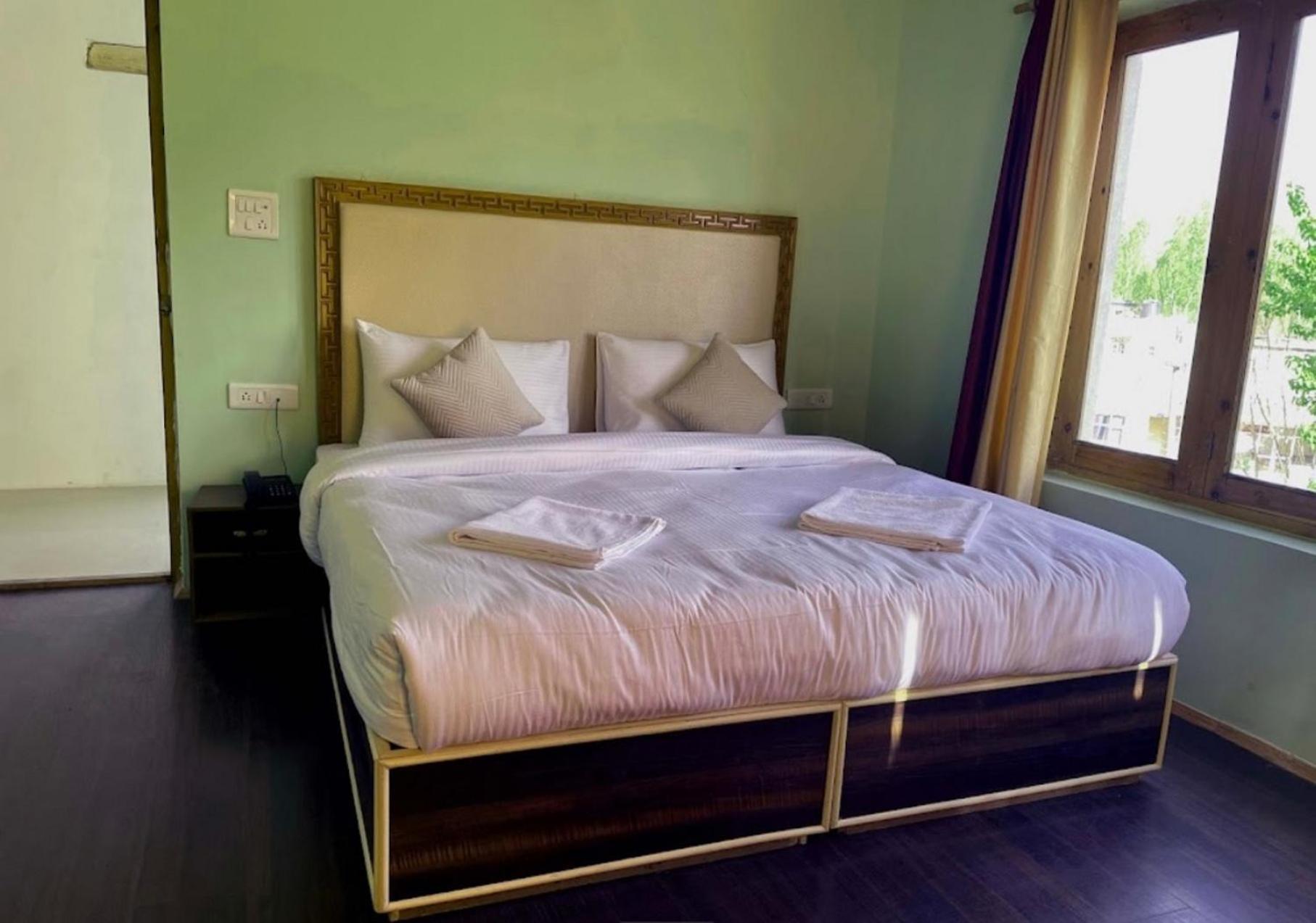 Tih Hotel Jorchung Leh Ngoại thất bức ảnh