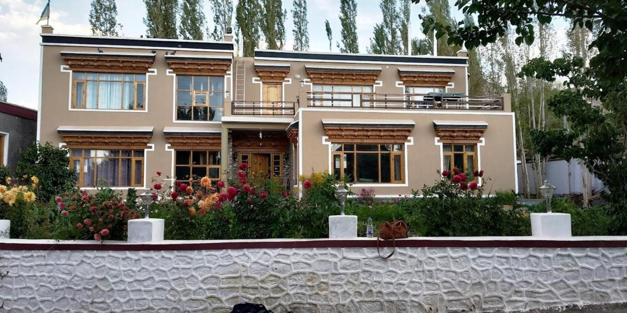 Tih Hotel Jorchung Leh Ngoại thất bức ảnh