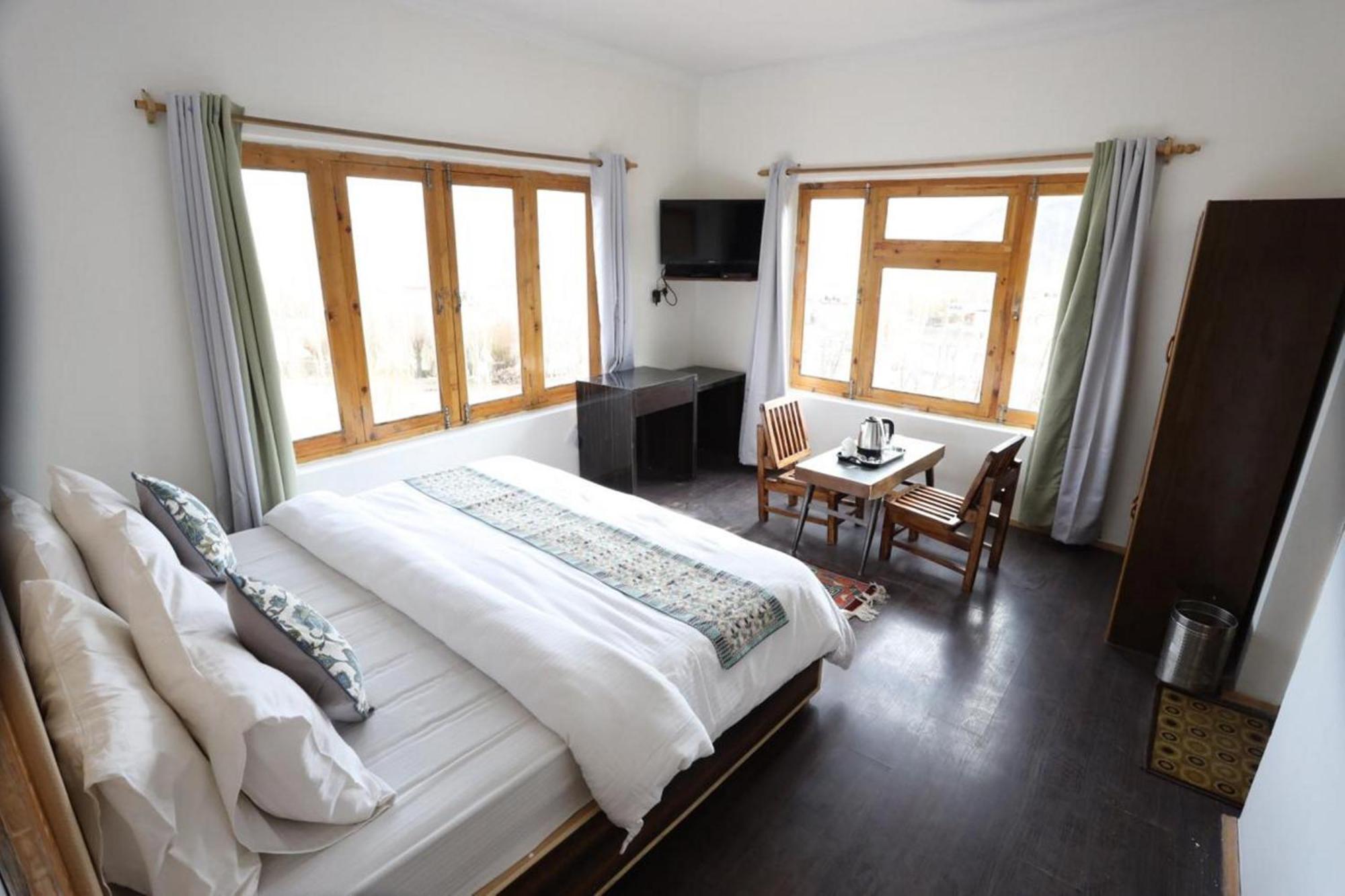 Tih Hotel Jorchung Leh Ngoại thất bức ảnh